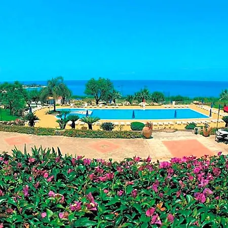 Villaggio Club Dolomiti Sul Mare * Briatico