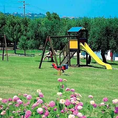 Villaggio Club Dolomiti Sul Mare Hotel